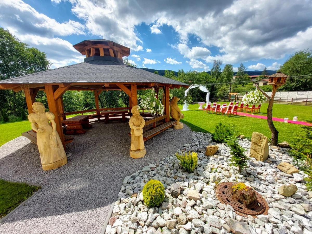 Agrohotel Tri Brezy Hrustin 外观 照片