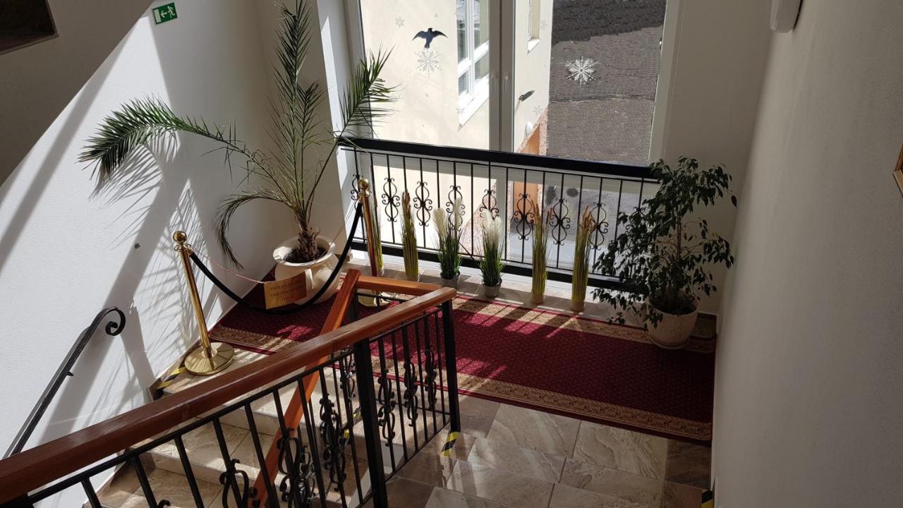 Agrohotel Tri Brezy Hrustin 外观 照片